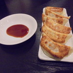 中国料理 王記 - 焼き餃子３８０円