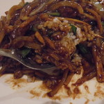 中国料理 王記 - 牛肉ステーキ２００㌘乗せごはん８２０円