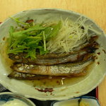 家族厨房 ひっきり - 美味しそうなししゃもが７匹か８匹。