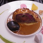 レストランRyu - 王様風松阪牛とフォアグラのパイ包み焼き