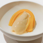 CHIUnE - ラフランスと紹興酒ジェラードとマンゴー