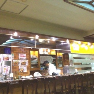 ダイニングカフェ 小伊万里_2