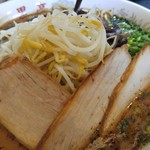 熊本ラーメン 黒亭 本店 - 大盛もやしラーメン