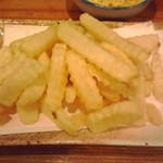 やき鳥三太郎 - ポテトフライ　４９５円(税込)(2016年12月30日撮影)