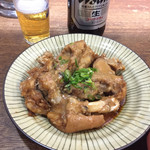 大衆酒場 すず - 豚足の煮込み。なかなか旨い