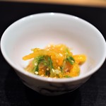 すず木 - 酢物　柿　赤貝　胡麻酢和え