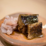 うを徳 - 銚子（てうし）鰆（さはら）藁焼（わらやき）大蒜醤油（おほひるじやうゆ）