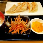 日本橋焼餃子 - 餃子定食5個 540円