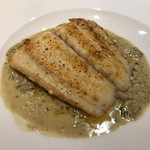 アベー - 鱸のムニエル 松葉蟹味噌等のソース