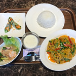 タイレストラン タニサラ - プーニンパッポンカリーセット　税込1,580円