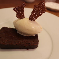 ラ・サンテ - チョコレートのテリーヌ　メープルシロップのジェラート