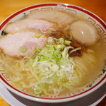 201612中華そば￥７００ ＋味付玉子（クーポン無料・通常￥100）