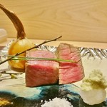 和牛シャトーブリアン 山葵塩またはポン酢 くわい炭火照り焼き