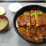笑楽亭 - デミカツ丼：900円