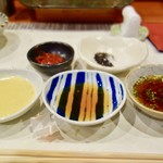 鮨匠 のむら - ［2016/12］酢味噌 三種をブレンドした梅 店特製の醤油 坊津産天日干しの塩 ポン酢