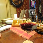 レストラン バー アミューズメント - 赤ワイン
