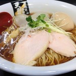 超純水採麺 天国屋 - 焙煎ウルメ醤油麺（味玉）