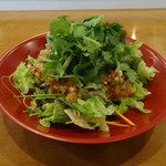 天鳳 - パクチー油淋鶏