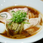 ヌードルラウンジ ヒシオ - 山くらげ・雲吞