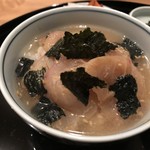 まき村 - 出汁を掛けたところ