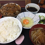 Tachibana - 牛肉定食750円