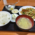Chuuka Ryouri Kaen - ニラレバ定食 750円