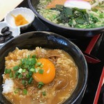 得正 - 2017年1月7日（土）日替りうどん680円（きつねうどん＋ミニカレー丼）小鉢は煮豆。