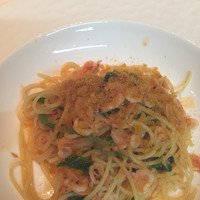 リストランテ･ヒロ チェントロ 丸ビル店 - 桜エビ九条ネギのパスタカラスミがけ