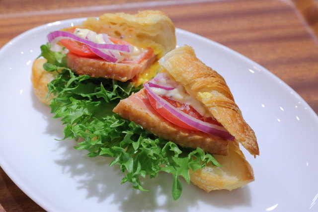 三日月屋 Cafe 福岡空港店 Mikadukiya Cafe 福岡空港 カフェ 食べログ