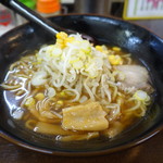 サッポロ一番 - シンプルな醤油ラーメン