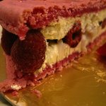 ピエール・エルメ・パリ - Ispahanホール15cm