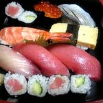 Sushi Douraku - 並にぎり