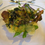 ウシマル - ソラマメのソース&サラダ