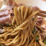 Mari iida - 【2016年12月】期間限定の「ローストポーク油soba」の麺アップ。