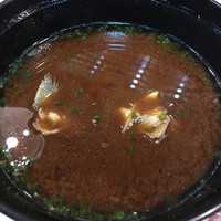 稚加榮 本店 - 関アジの骨を使ったお味噌汁。