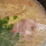 山岡家 - 朝ラーメン（脂普通・味薄め・アップ）