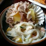 曽我 - トンカツ定食に付いてくるおかずは日替り定食の副菜と同じ