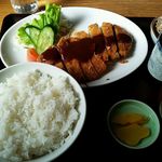 トンカツ定食１１００円
