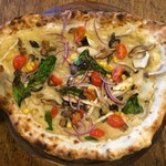 Fabiano (bean grower)vegetarian pizza