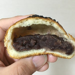 峰屋 - 酒種あんぱんの断面 2016/02/27