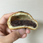 峰屋 - 酒種あんぱんの断面 2016/02/27