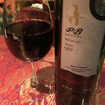 カオヤイリザーブ 赤［タイ産・フルボディ］3,240円。