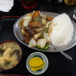 キッチンあべ - 酢豚ランチ（大盛）