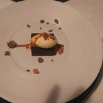 ラ・シャンブル幟町茶寮 - チョコレートの羊羹 アングレースのアイスクリーム