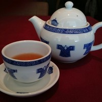 謝朋殿 仙台店 - プーアル茶。ポットとお茶碗可愛いですね。