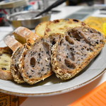 カフェ ストウブ - 「ゴマ.クルミ.オーツ麦」