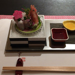 柿安 銀座店 - 盛り合わせは海老・鯛・マグロ