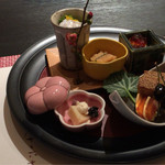 柿安 銀座店 - 菜の花・湯葉・松舞付・カラスミと黒豆・カリカリ梅