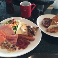テーブル36 - 朝食バイキング