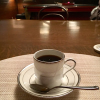 ジェームス邸 - 食後のコーヒー